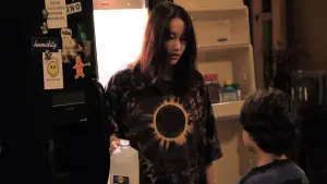 Задник к фильму "Мона Лиза и кровавая луна" #345542