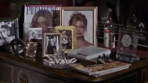 Задник к фильму "Клуб первых жен" #677719