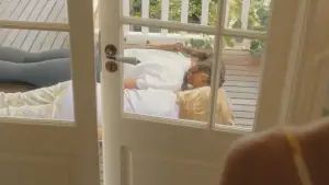 Задник к фильму "Кто угодно, кроме тебя" #575466