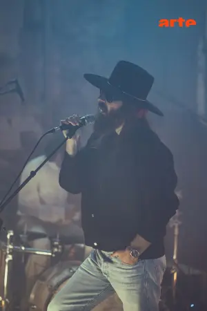 Постер к фильму "Sébastien Tellier au Théâtre de Mirecourt - Passengers" #775385