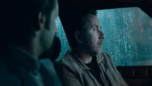 Задник к фильму "Святым тут не место" #335950