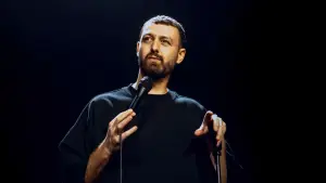 Задник к фильму "Roman Frayssinet : Ô dedans" #759890