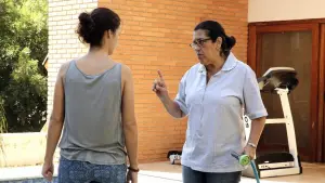 Задник к фильму "Во сколько она вернётся?" #179457