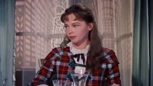 Задник к фильму "Жижи" #393164