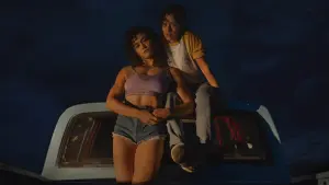 Задник к фильму "Любовь истекает кровью" #415510