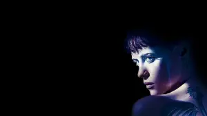 Задник к фильму "Девушка, которая застряла в паутине" #724424