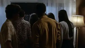 Задник к фильму "Не смотри туда" #374039