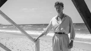 Задник к фильму "Посторонний" #532405