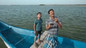 Задник к фильму "கார்மேனி செல்வம்" #844163