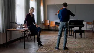 Задник к фильму "Прослушивание" #496104