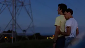 Задник к фильму "Достаточно взрослый" #385767