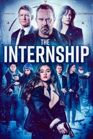 Постер к фильму "Стажировка" #508275