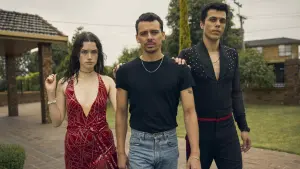 Задник к фильму "Достаточно взрослый" #385768