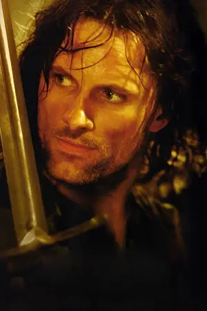 Постер к фильму "Властелин колец: Братство кольца" #515937