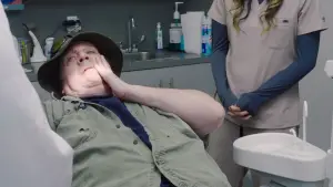 Задник к фильму "Amityville Toothache" #770764