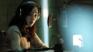 Видео к фильму Полночь FM | MIDNIGHT F.M. (2010) HD