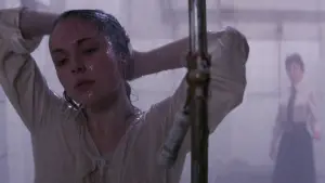 Задник к фильму "Дом, который кричит" #481711