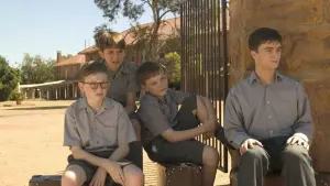 Задник к фильму "Декабрьские мальчики" #452139