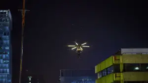 Задник к фильму "Досье «Чёрная канарейка»" #623158