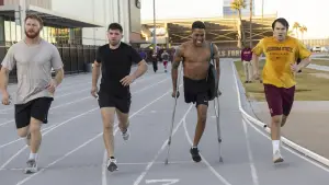 Задник к фильму "Неукротимый" #643698