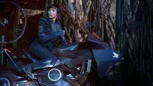 Задник к фильму "Призрак в доспехах" #305500