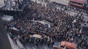 Задник к фильму "Человек на крыше" #197767