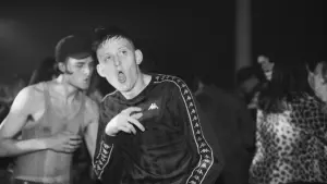 Задник к фильму "Рейв" #496078