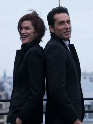 Постер к фильму "Со мной непросто" #294318