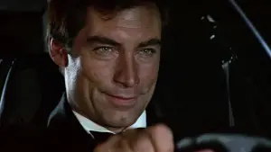 Задник к фильму "007: Искры из глаз" #637732