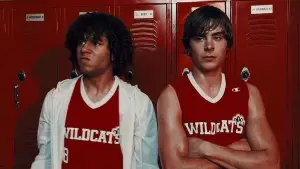 Задник к фильму "Классный мюзикл 3: Выпускной" #721457