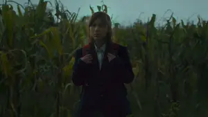 Задник к фильму "KKN: Деревня танцев" #417818