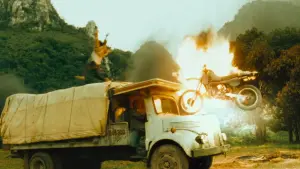 Задник к фильму "Рожденный сражаться" #398506