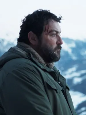 Постер к фильму "Выжившие" #365308