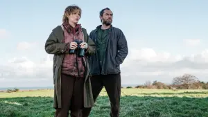 Задник к фильму "Ритм-секция" #385933