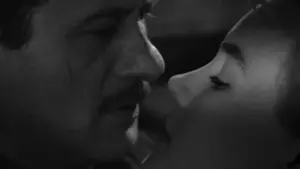 Задник к фильму "Куколка" #482835