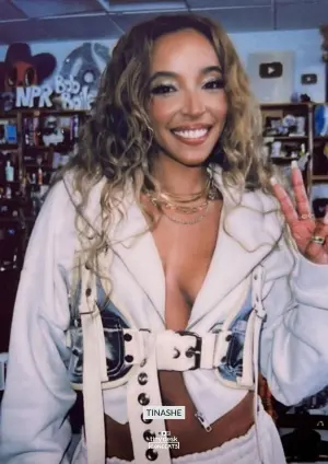 Постер к фильму "Tinashe: Tiny Desk Concert"