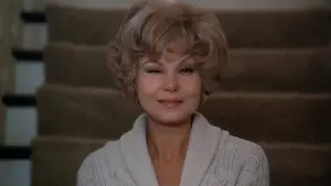 Задник к фильму "Семейный заговор" #376196