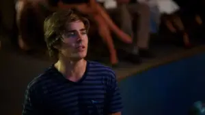 Задник к фильму "Классный мюзикл 3: Выпускной" #721437