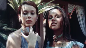 Задник к фильму "Эммануэль" #455027