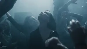 Задник к фильму "Louise" #788853