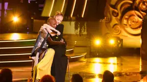 Задник к фильму "Злая: Одна чудесная ночь" #626786