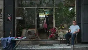 Задник к фильму "Louis Theroux: The Settlers" #784024