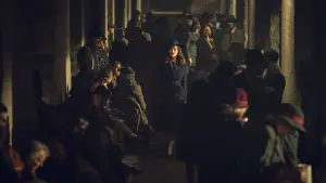 Задник к фильму "Острые козырьки: бессмертный" #759649