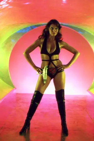 Постер к фильму "Столкновение звёзд" #353606