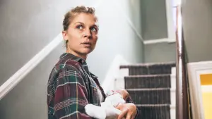 Задник к фильму "Этажом ниже" #352711