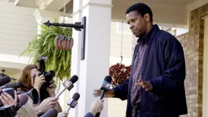 Задник к фильму "Экипаж" #260175