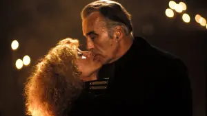 Задник к фильму "Вой 2: Стирба – Сука-оборотень" #482392