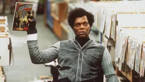 Задник к фильму "Неуязвимый" #237249