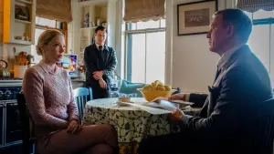 Задник к фильму "Достать ножи" #185038