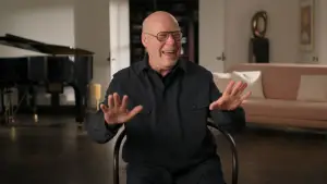 Задник к фильму "Strange Journey: The Story of Rocky Horror" #668594